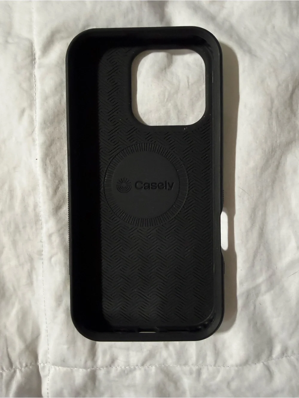 Casely iPhone 16 pro mag safe bold case